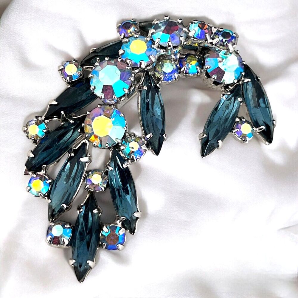 Vintage 1960s Rhinestone Brooch Blue Navette Aurora Borealis Silver Tone Pin- 8T